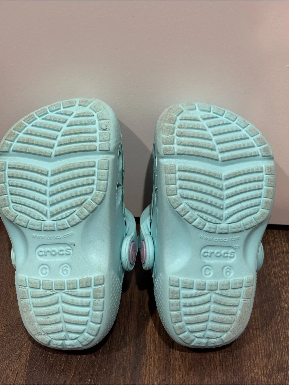 Disney Frozen II Crocs 6 Toddler Girls Elsa Anna Light Blue